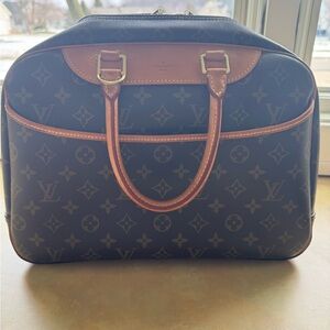 Louis Vuitton Vintage Deauville Bag